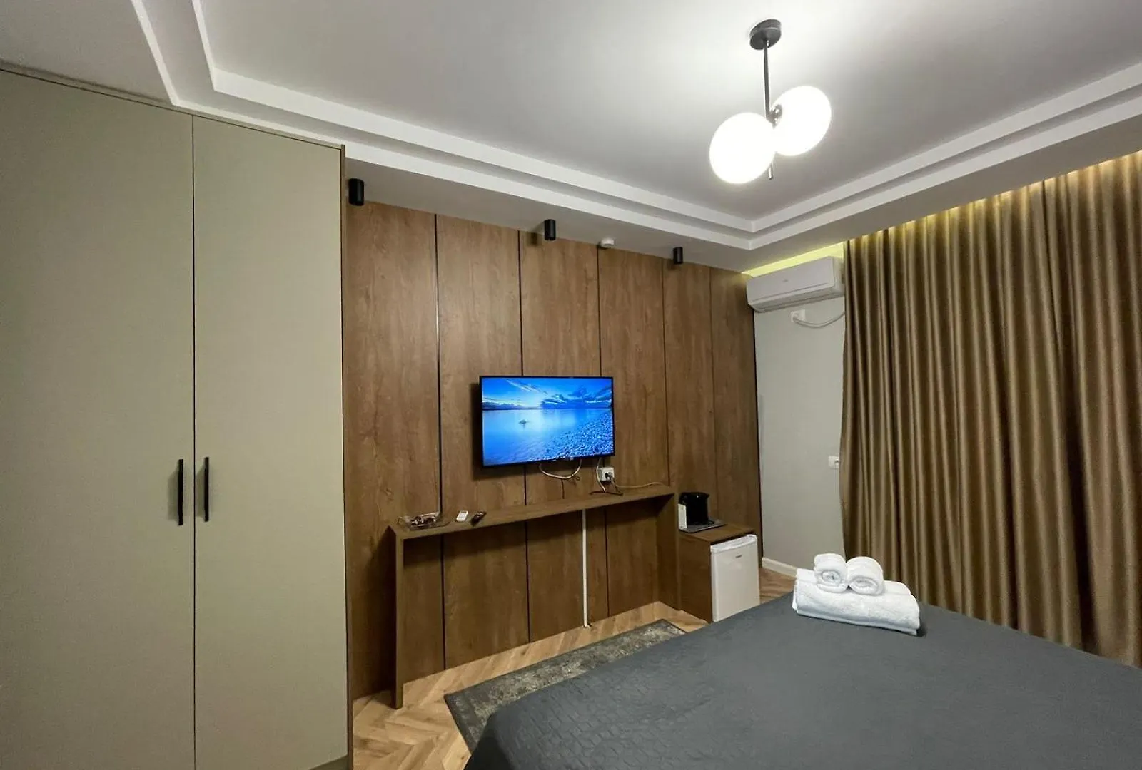 Your Apart Hotel ティラナ